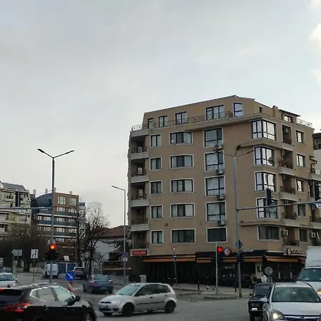 Apartment 16a Vasil Aprilov 64 - *