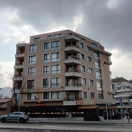 16a Vasil Aprilov 64 - *